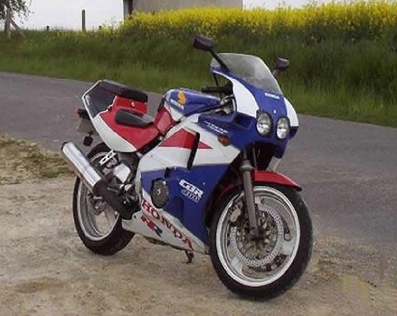 Honda CBR 400rr 1989