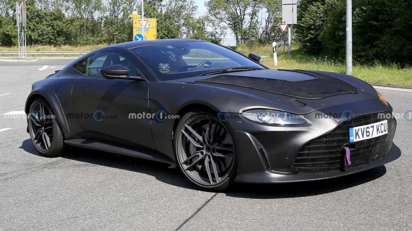 Aston Martin Vantage 2022