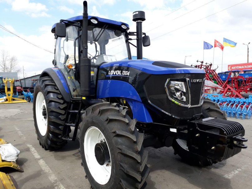 Трактор Lovol td1304
