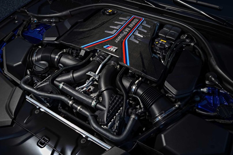 BMW m5 f90 engine