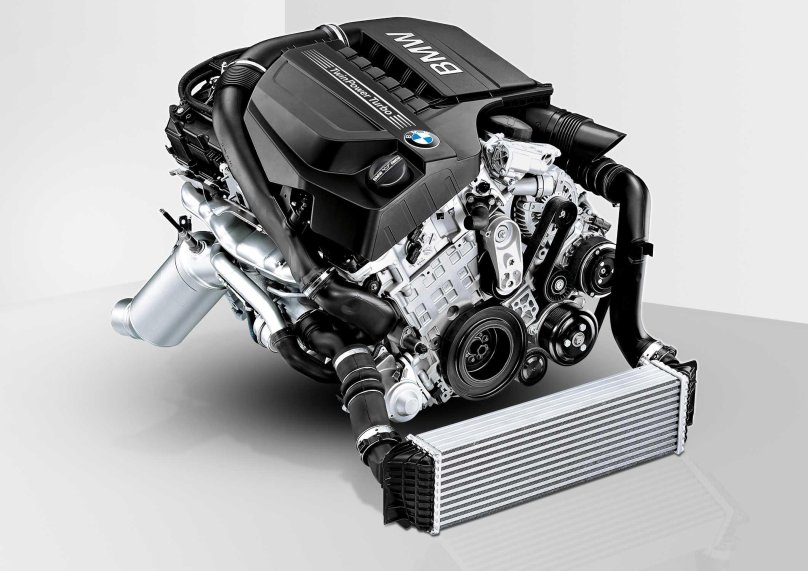 BMW 4.4 Twin Turbo двигатель
