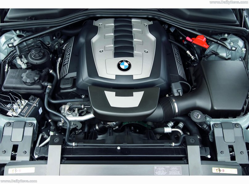 Мотор БМВ 4.4