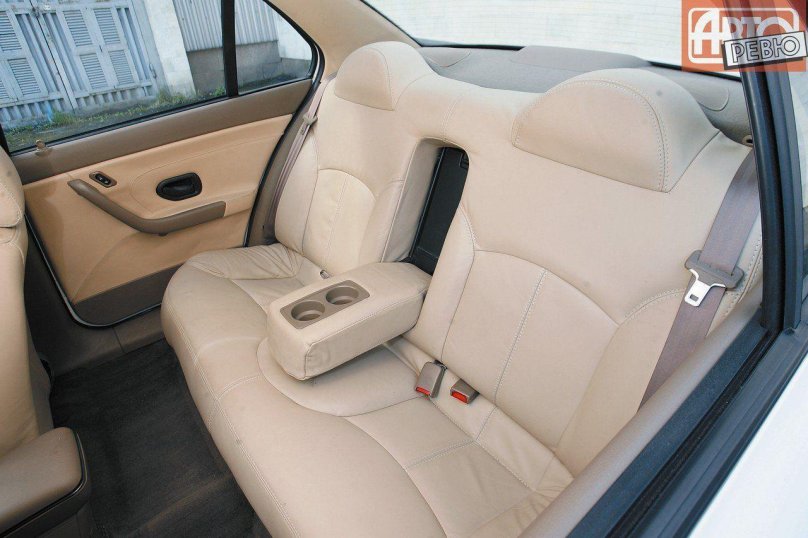 Iran Khodro Samand 1.8 салон