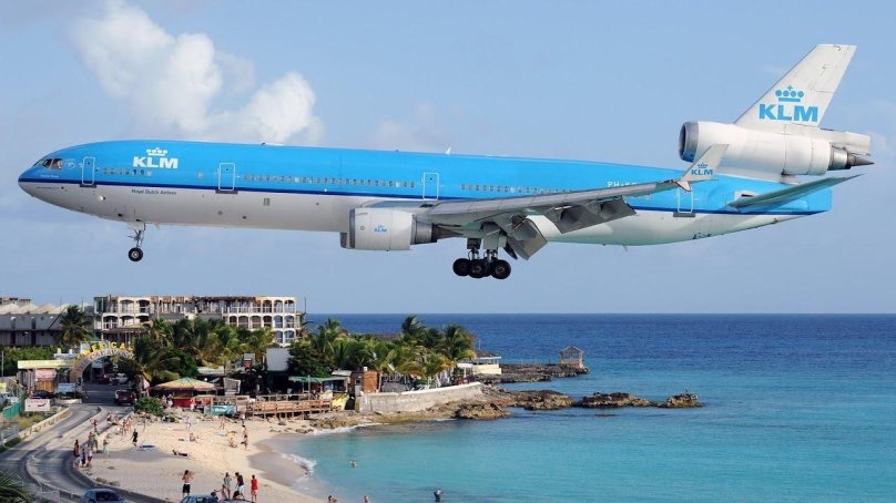 Макдоннелл Дуглас 11