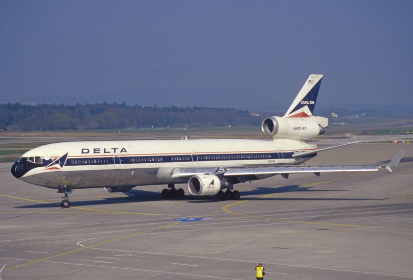 British Airways MD-11