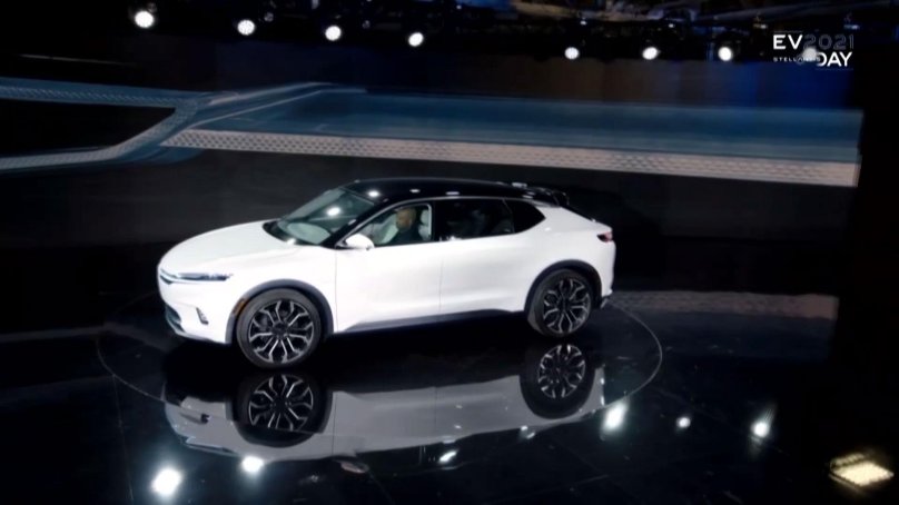 Крайслер кроссовер 2022