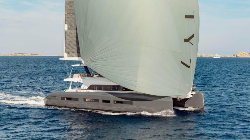 Парусный катамаран Seventy 7