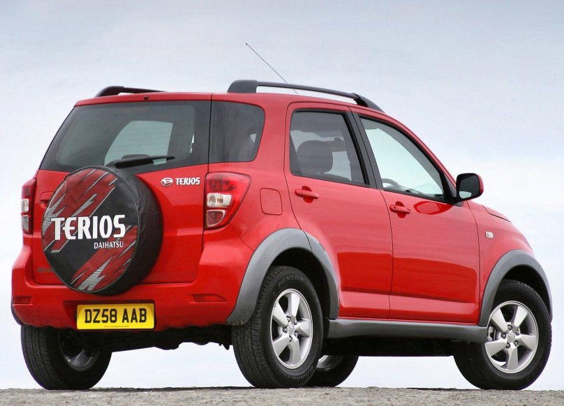 Дайхатсу Териос 2010