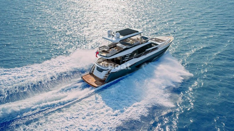 Fairline 68