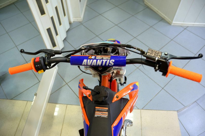 Avantis 050 Basic 17/14