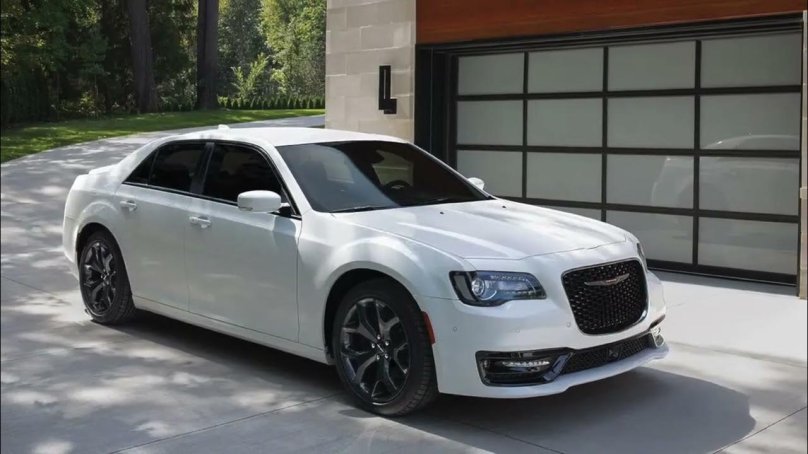 Chrysler 300 2021