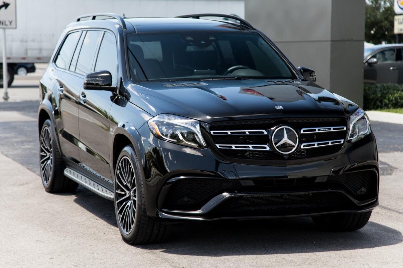 Мерседес AMG gls63 внедорожник