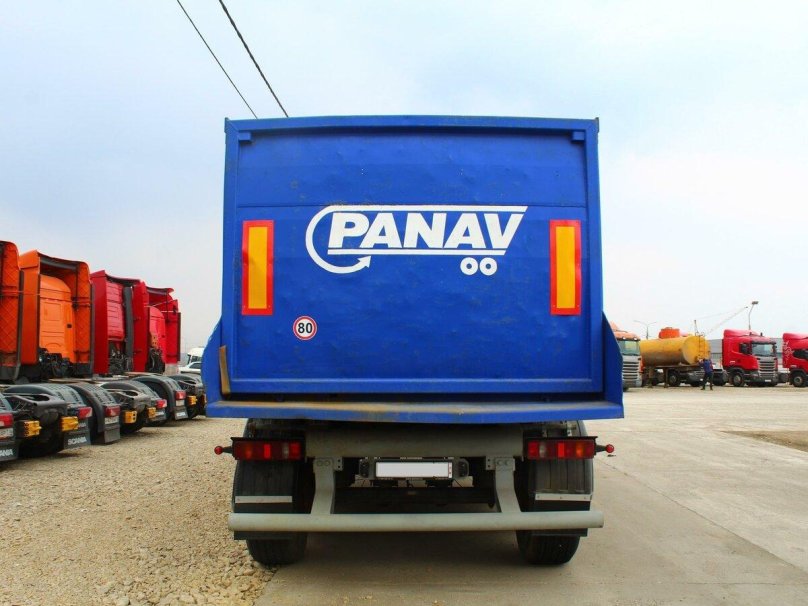 Полуприцеп Панав