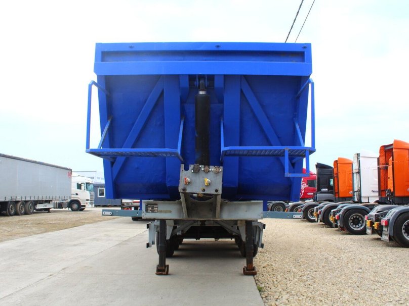 Полуприцеп Панав