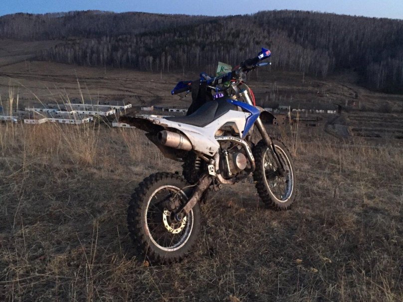 Наклейки на питбайк wels 140