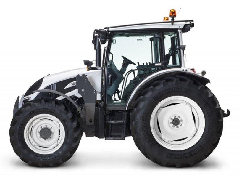 Трактор Валтра