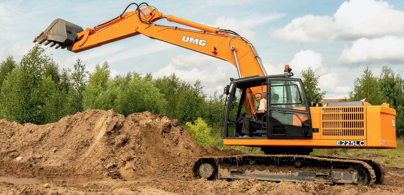 Экскаватор UMG 330