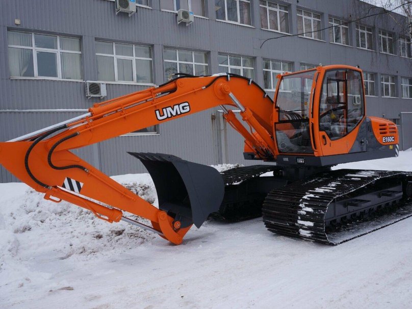 Экскаватор UMG e330c