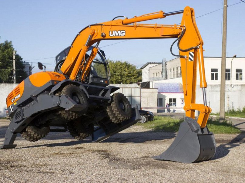 Экскаватор Эксмаш e170w