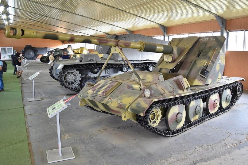 Waffentrager 8.8cm Pak 43 l/71 (Ardelt)