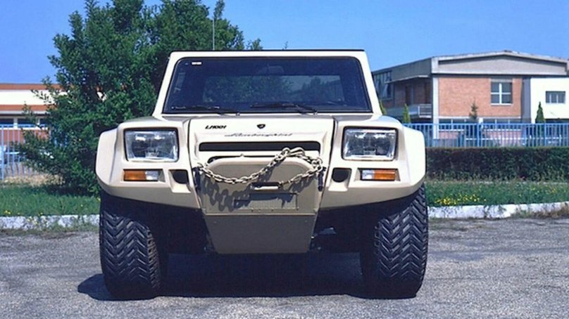 Ламборджини lm001