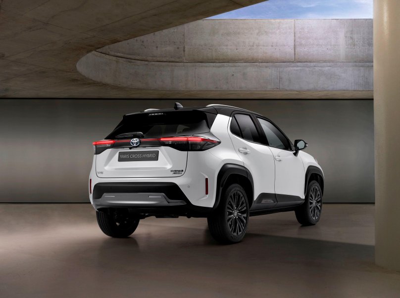 Тойота Yaris Cross 2022