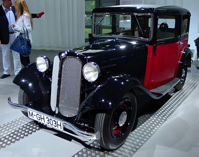 БМВ модель 303