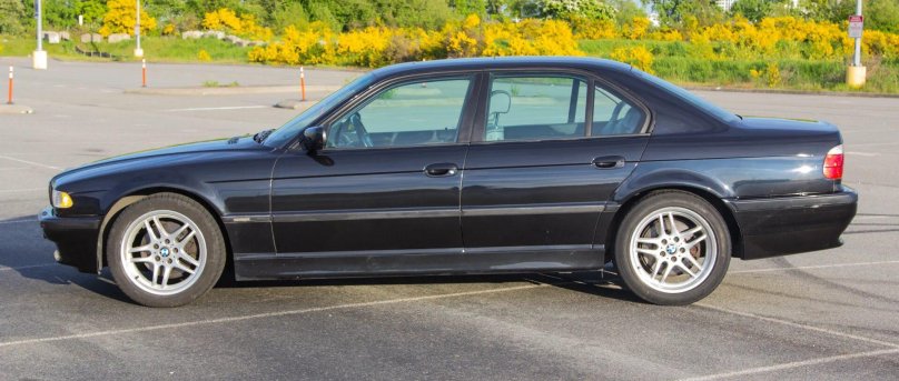 BMW 303 Cosmosschwarz