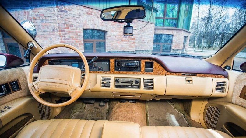 Chevrolet Caprice 1992 салон