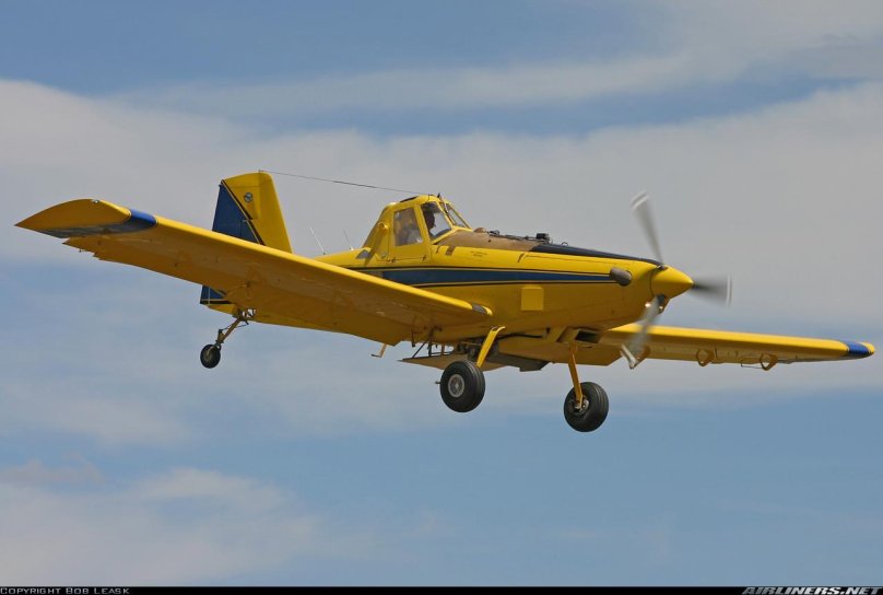 Лёгкий Штурмовик Air tractor at-802u