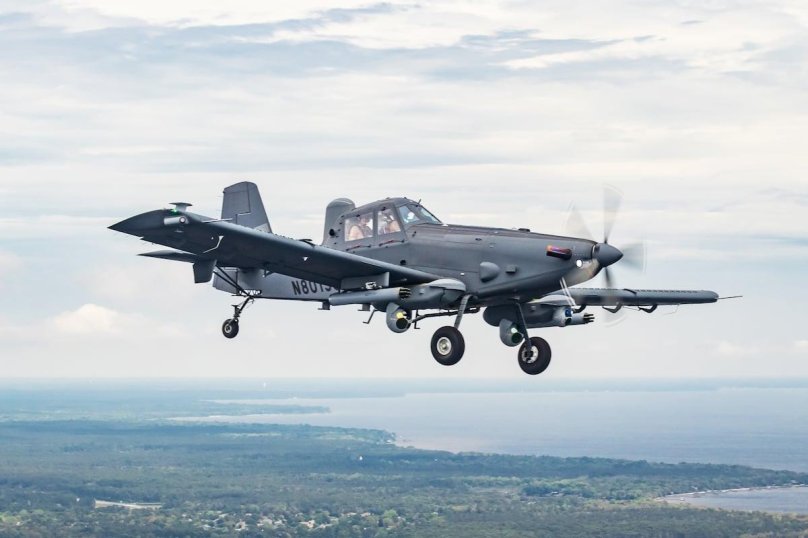 Самолет Air tractor at-802u