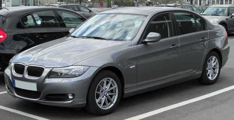 BMW e90 320i