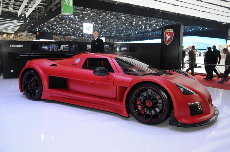 Gumpert Apollo