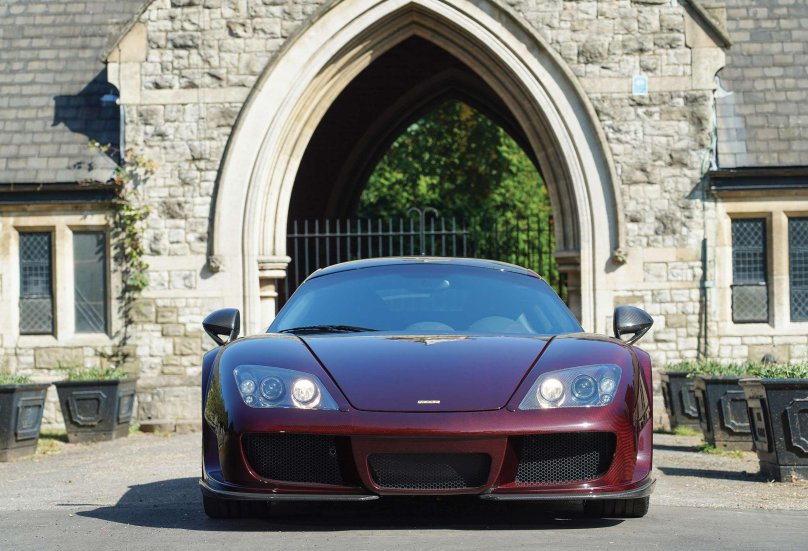 Машина Noble m600