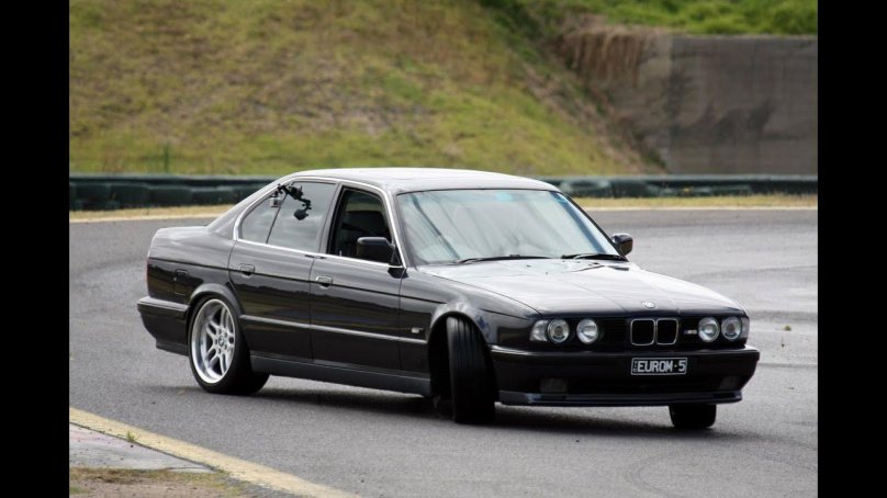 BMW m5 525 e34