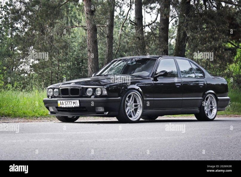 БМВ м5 е34