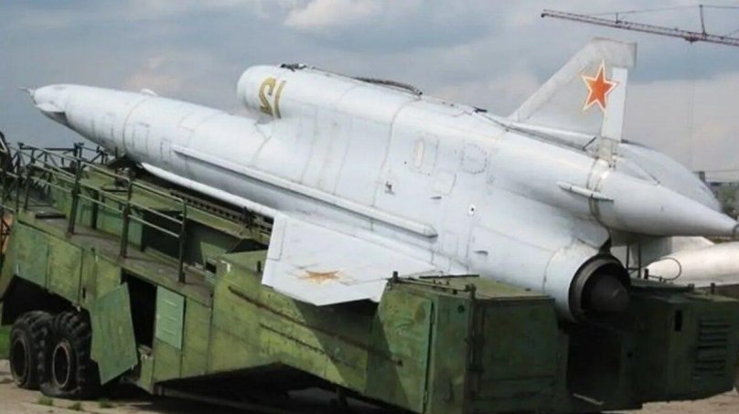 Беспилотник ту-141