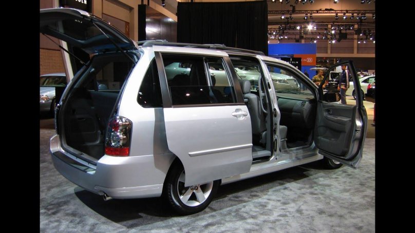 Mazda MPV 2