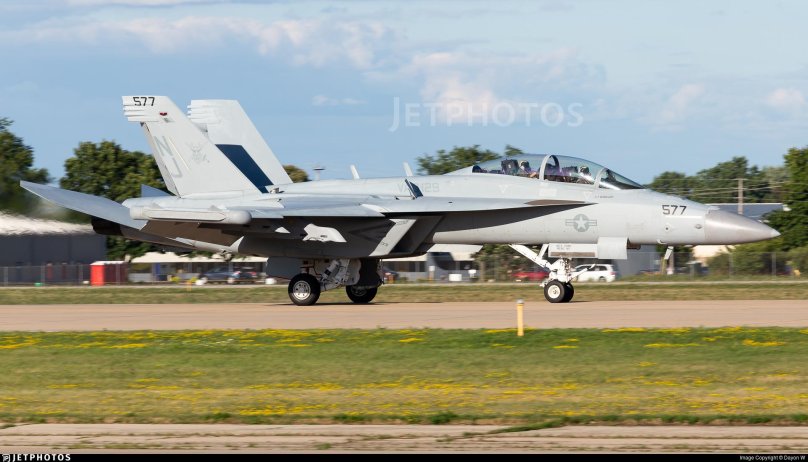 EA-18g Growler NGJ