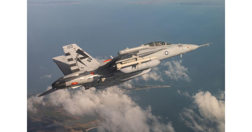 РЭБ EA-18g "гроулер"