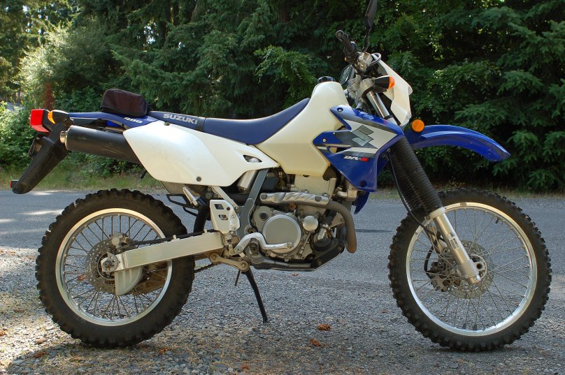 Suzuki dr400