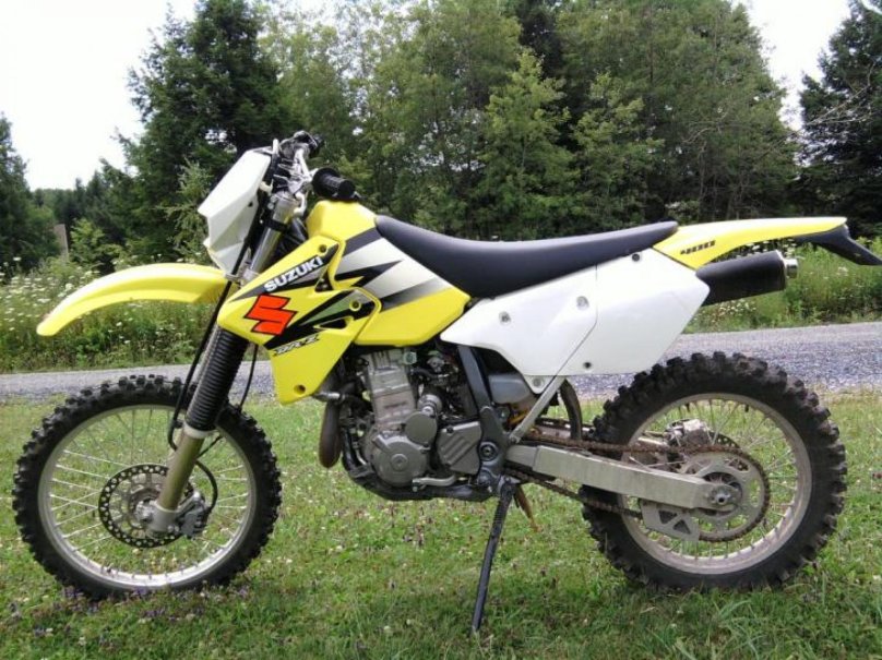 Suzuki dr400