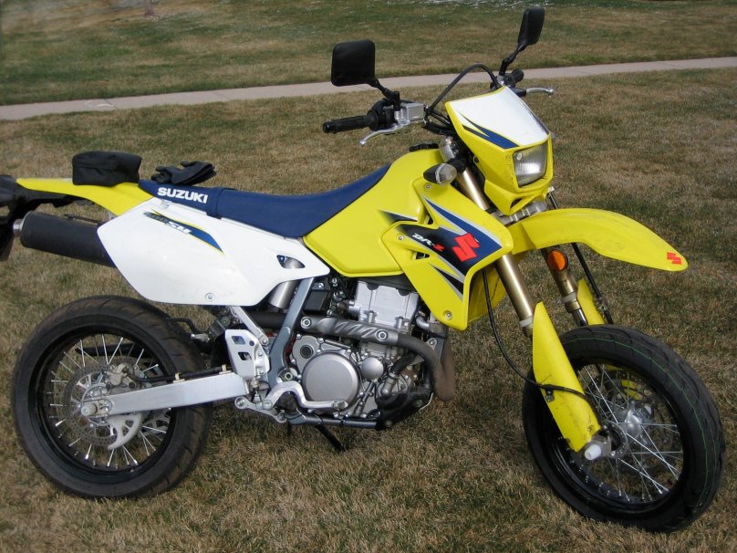 Suzuki dr400