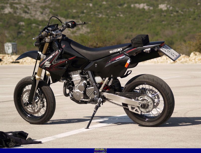 Судзуки DRZ 400