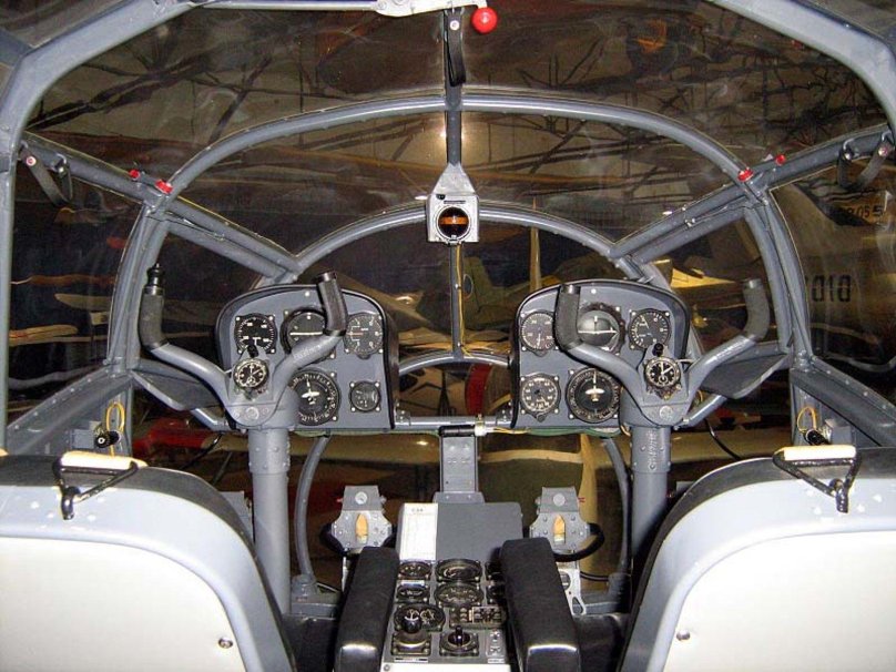 Si-204d самолет