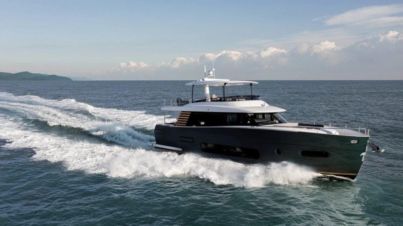 Яхта Azimut 58