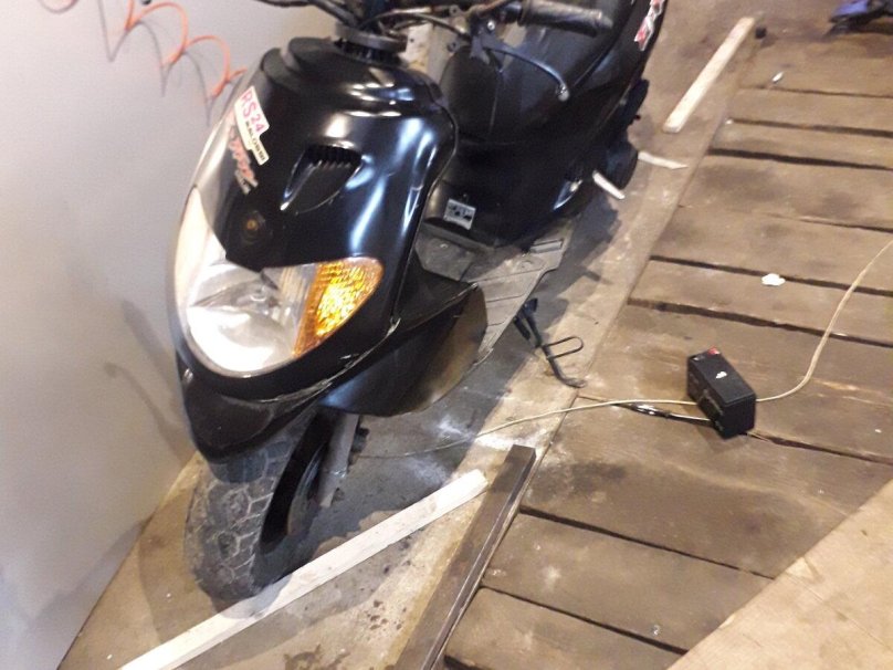 Скутер Daelim e Five