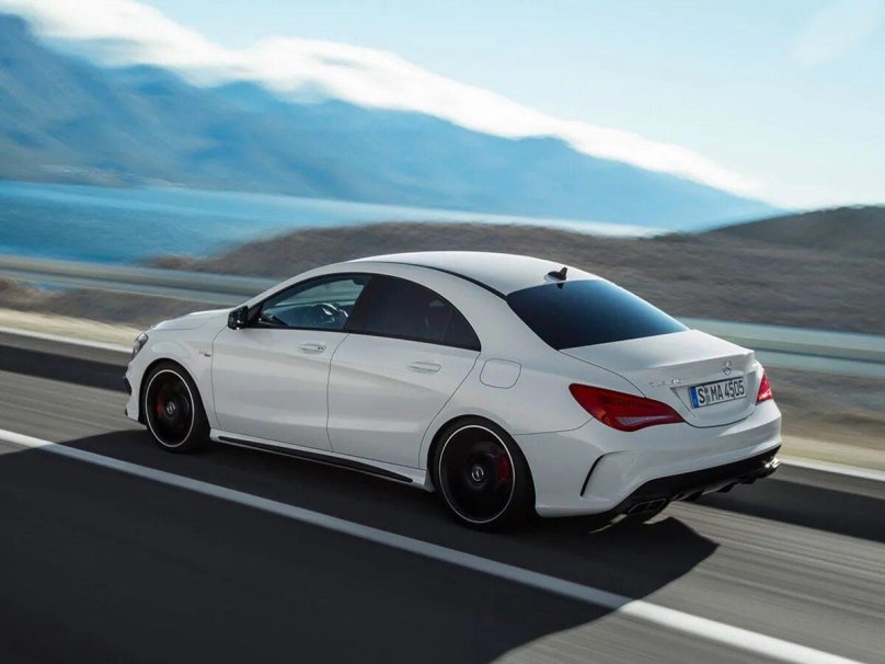 Mercedes Benz CLA 45