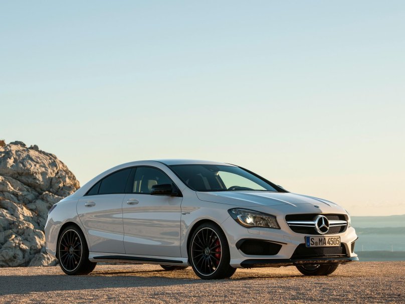 Mercedes Benz CLA