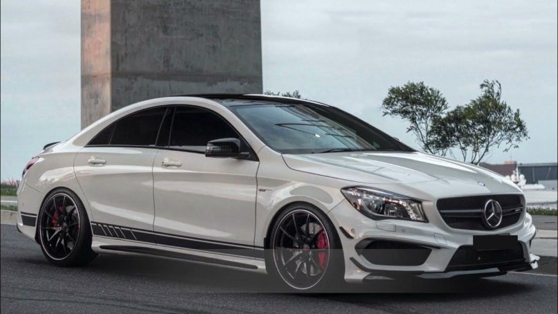 Мерседес-Бенц CLA 45 AMG